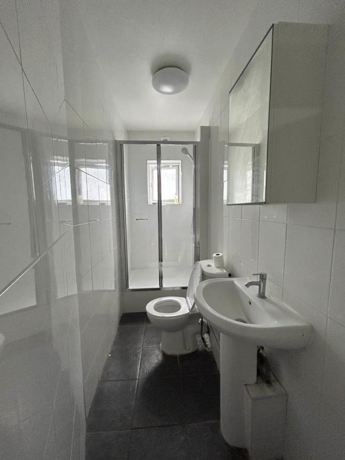 Hatton Homes: Tottenham London Exterior photo
