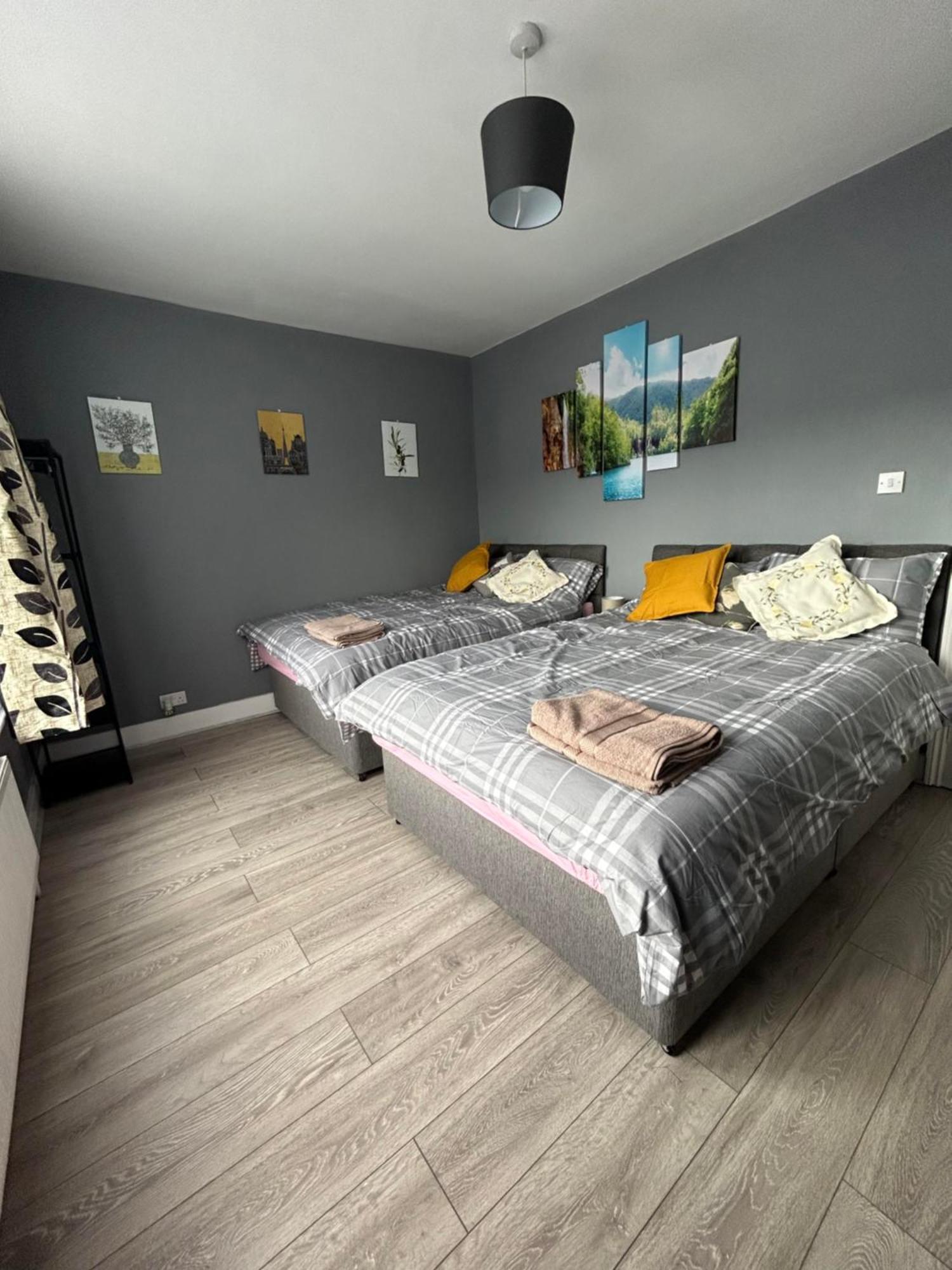 Hatton Homes: Tottenham London Exterior photo