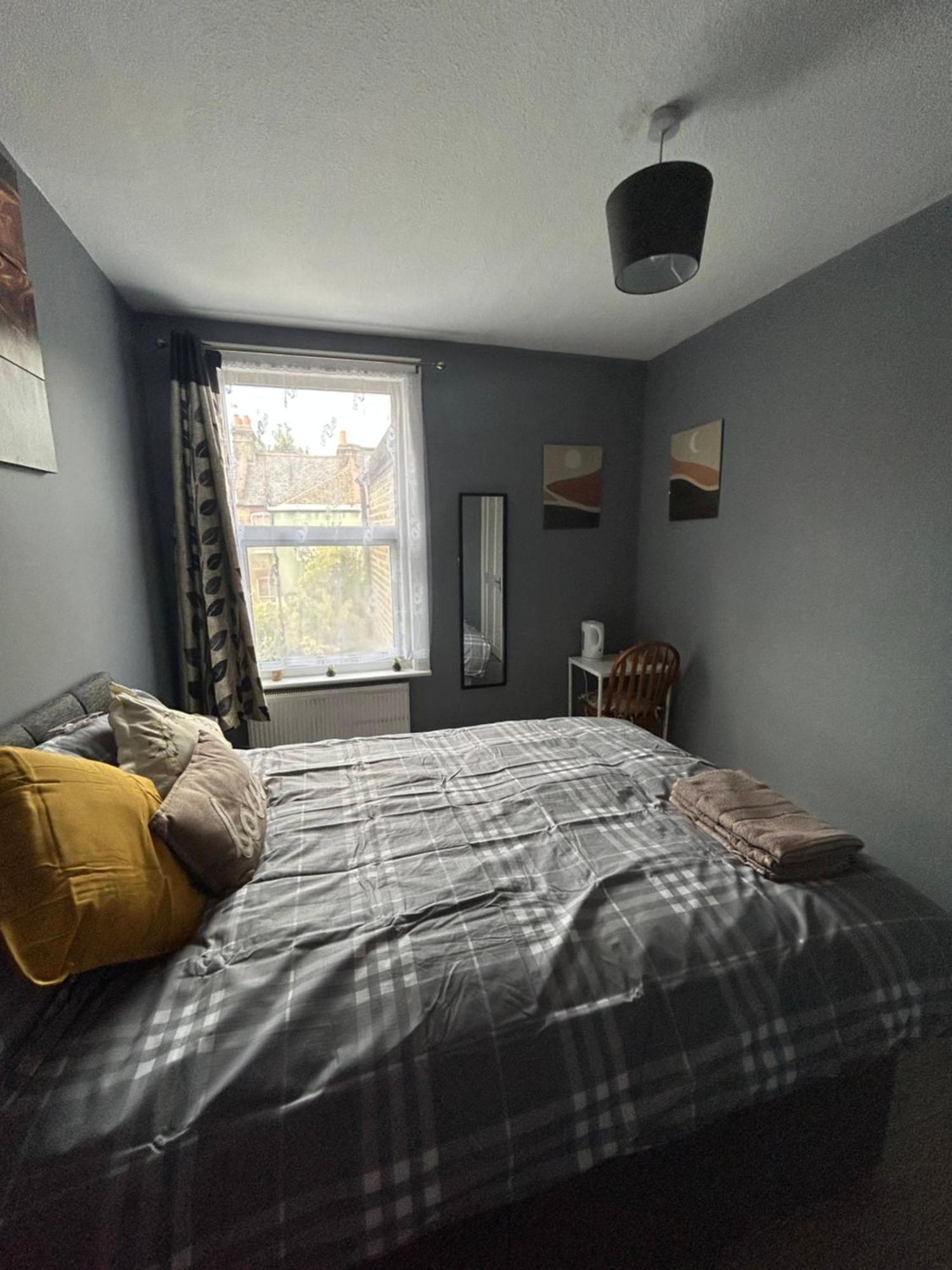 Hatton Homes: Tottenham London Exterior photo
